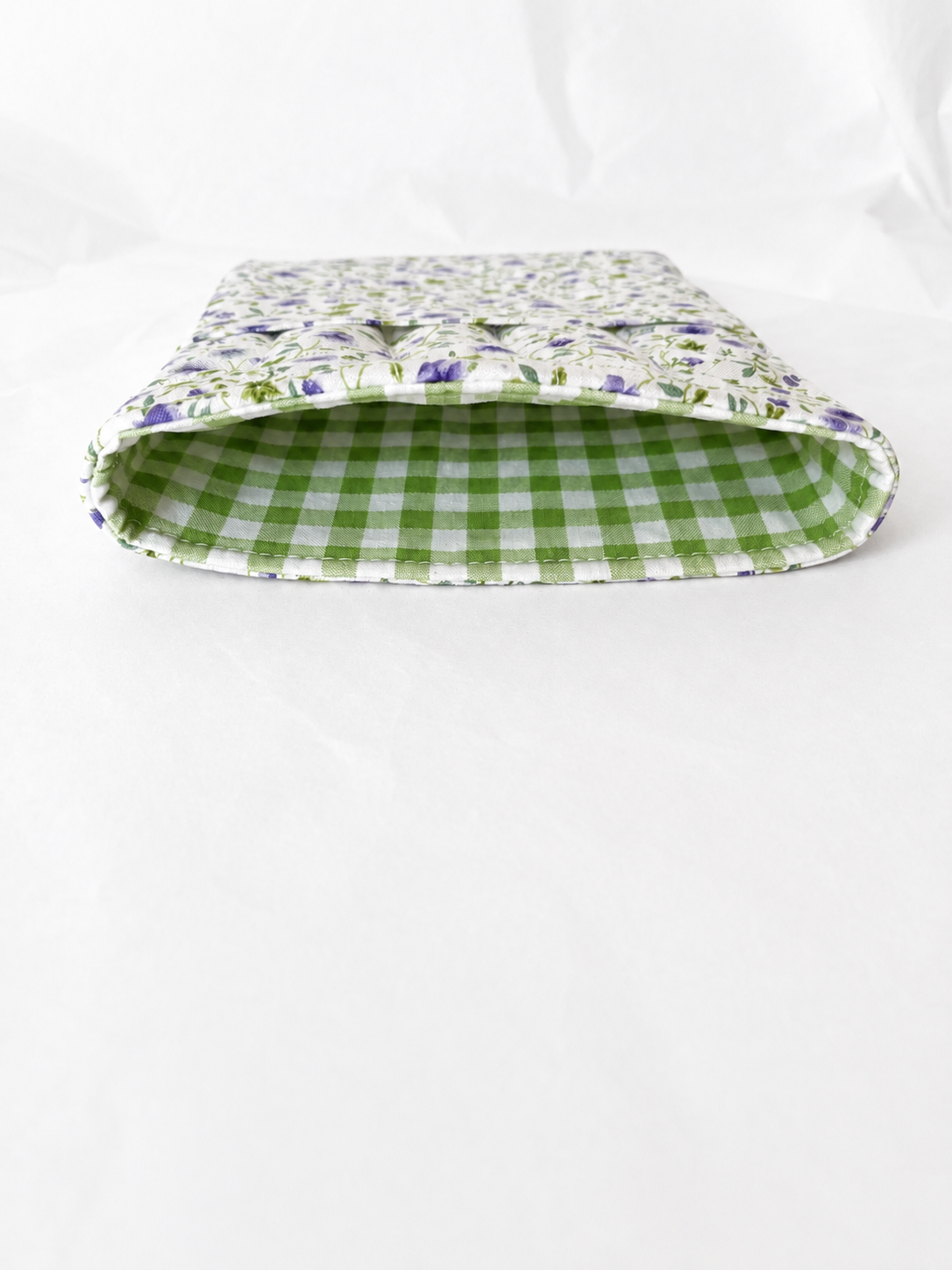 Delicate Purple Floral E-Reader & Book Sleeves